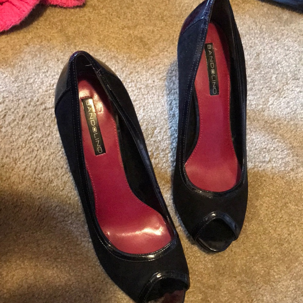 Peep toe heels 👠